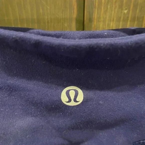 Lululemon Cropped side Mesh Leggings - Picture 5 of 5